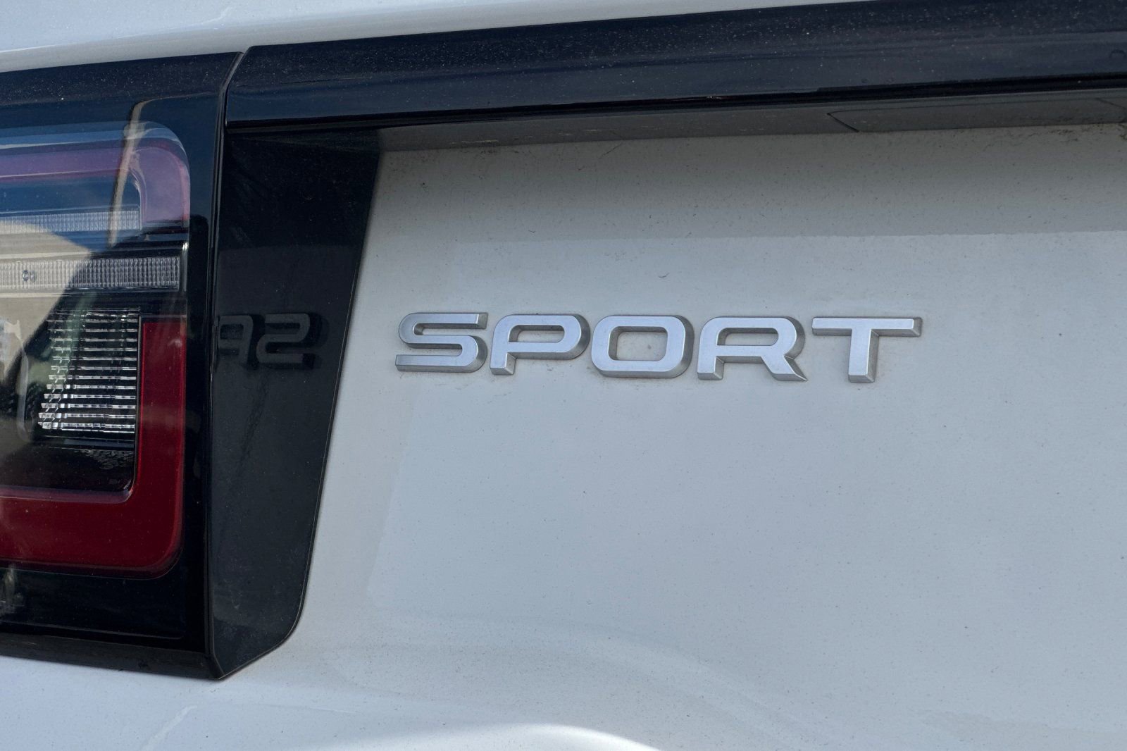 Used 2024 Land Rover Discovery Sport S image 36