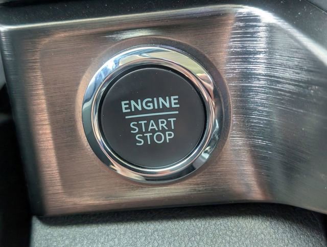 Used 2024 Ford F450 Lariat AWD/4WD image 25