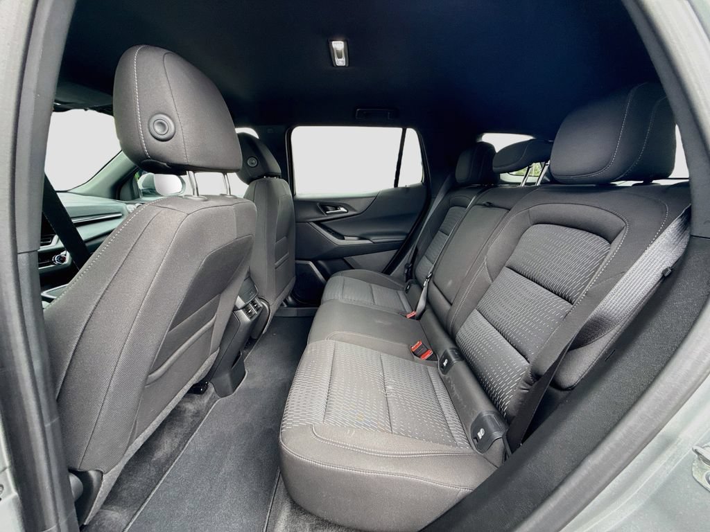 Used 2025 Chevrolet Equinox LT AWD/4WD image 24