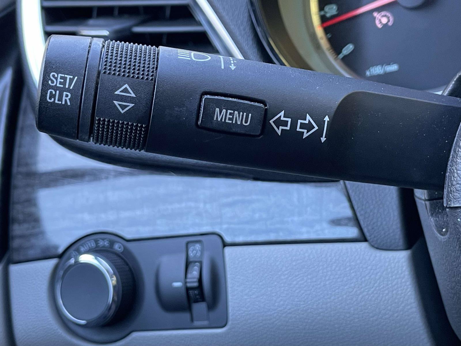 Used 2015 Buick Encore FWD image 24