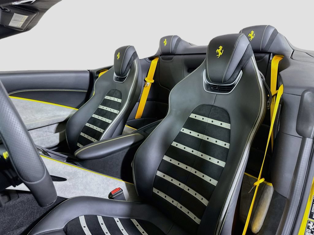 Certified 2024 Ferrari Roma Spider RWD image 19