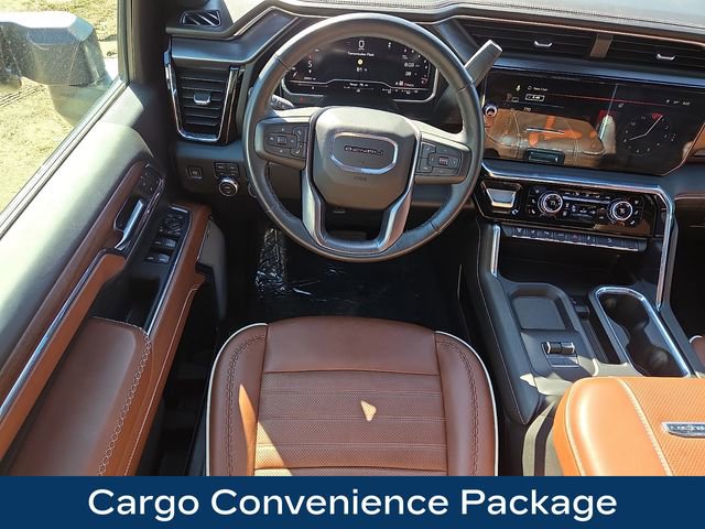 Used 2024 GMC Sierra 3500 Denali Ultimate AWD/4WD image 3