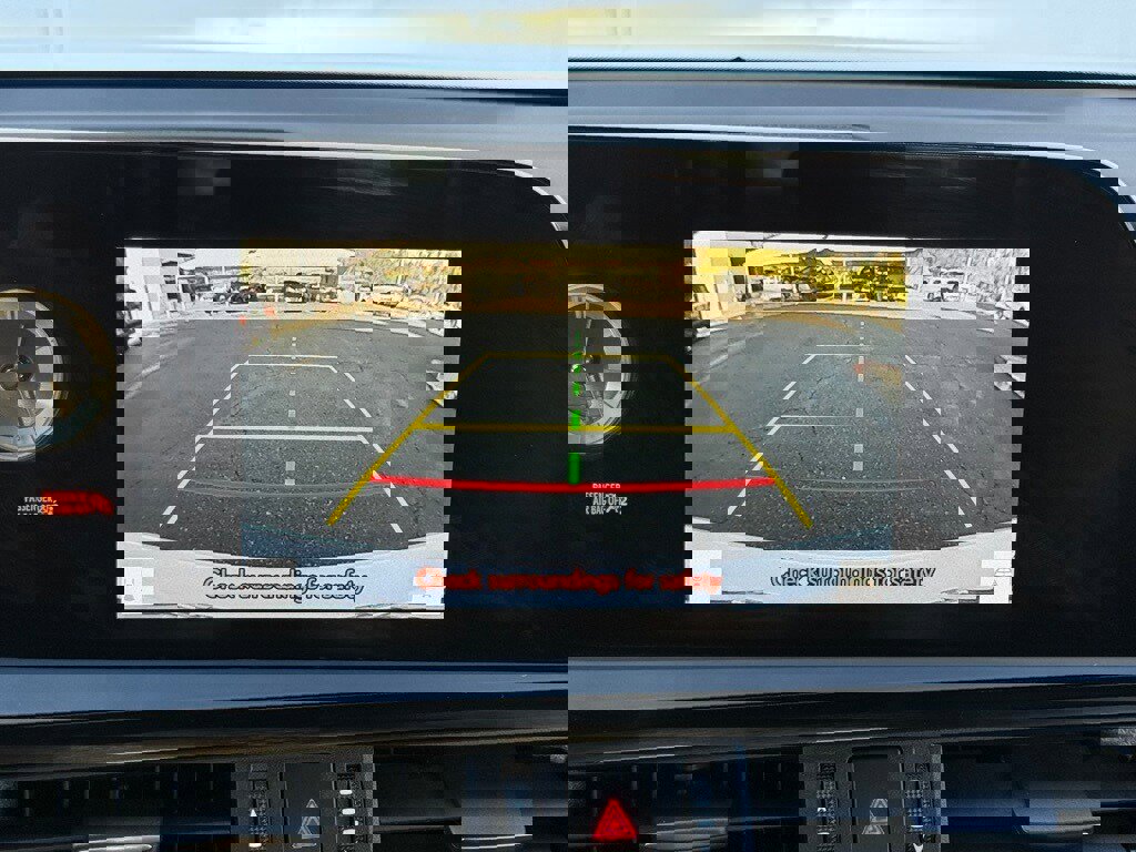 Certified 2025 Lexus ES 300h w/ Premium Package image 15