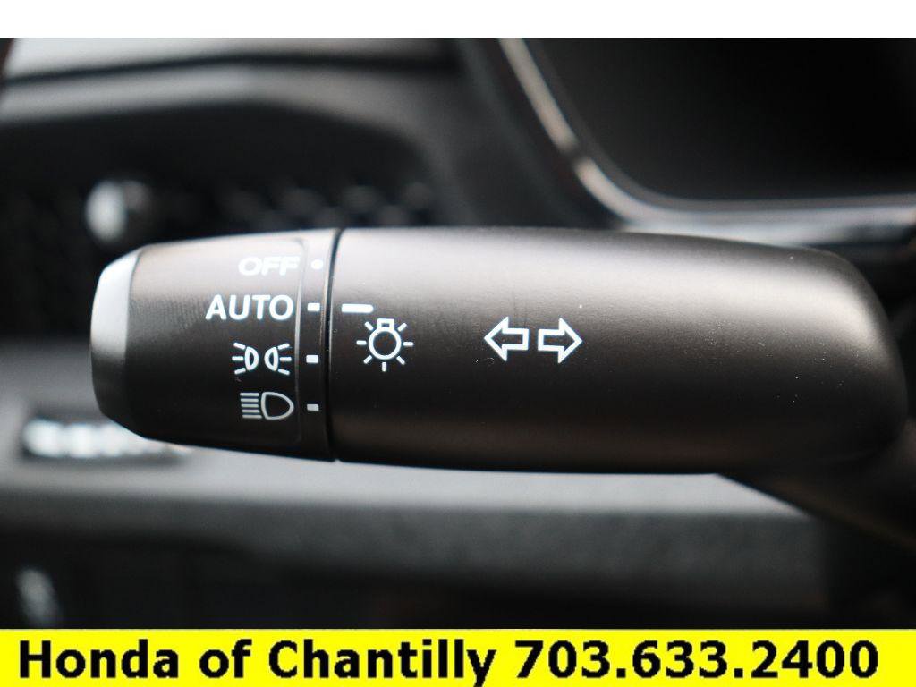 Used 2024 Honda CR-V LX image 11