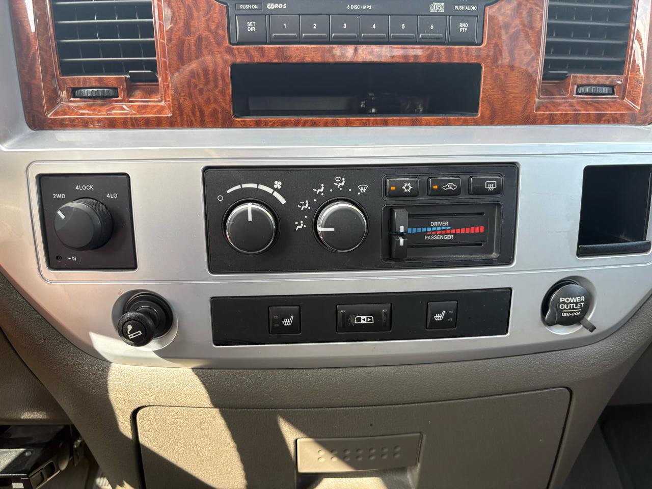 Used 2006 Dodge Ram 2500 Truck Laramie AWD/4WD image 69