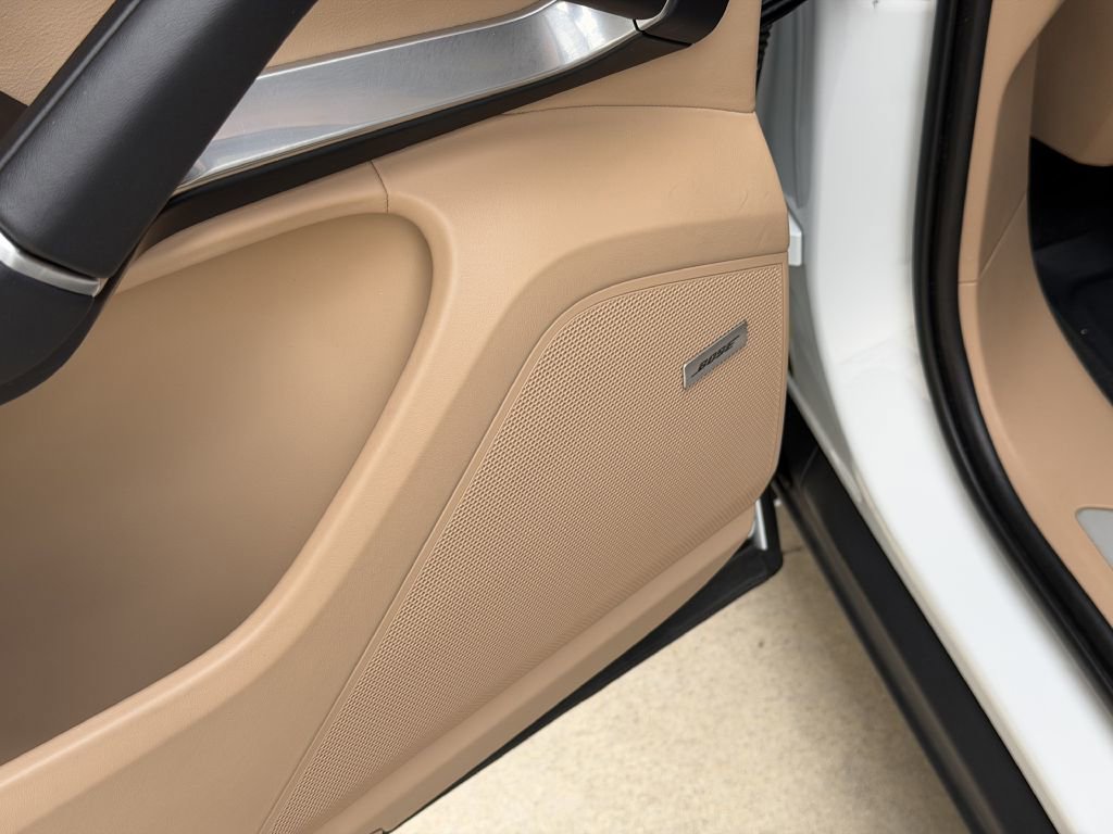 Used 2022 Porsche Cayenne Turbo w/ Premium Package Plus image 30