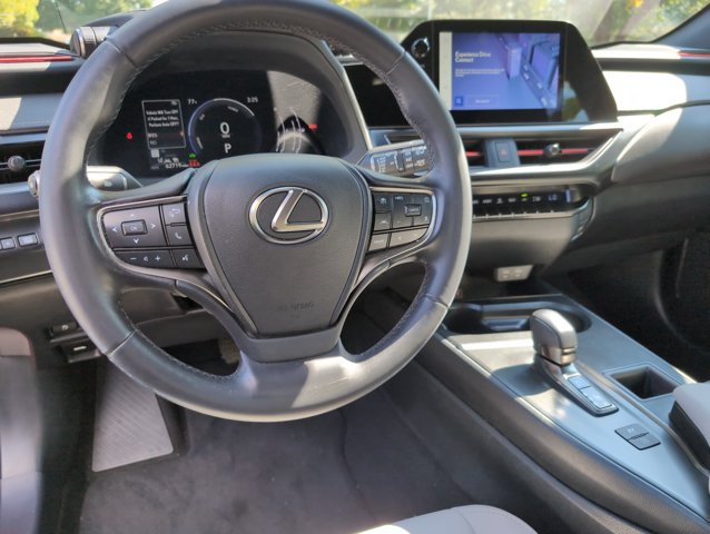 Used 2025 Lexus UX 300h FWD image 17