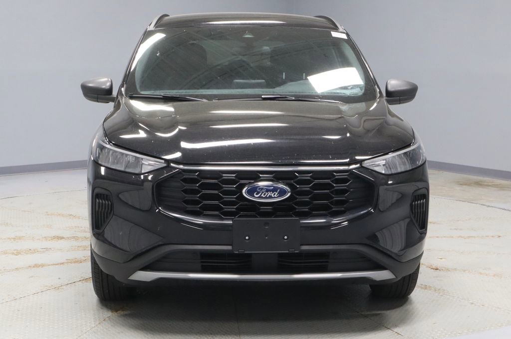 Certified 2025 Ford Escape ST-Line AWD/4WD image 5