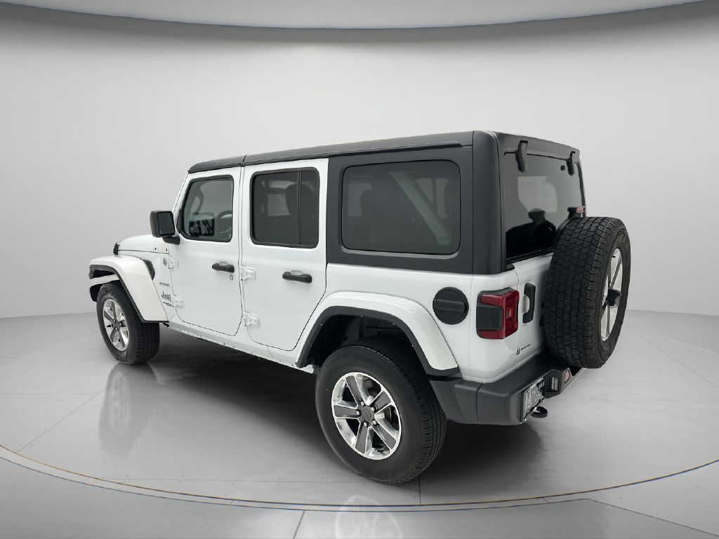 Used 2022 Jeep Wrangler Unlimited Sahara w/ LED Lighting Group AWD/4WD image 4