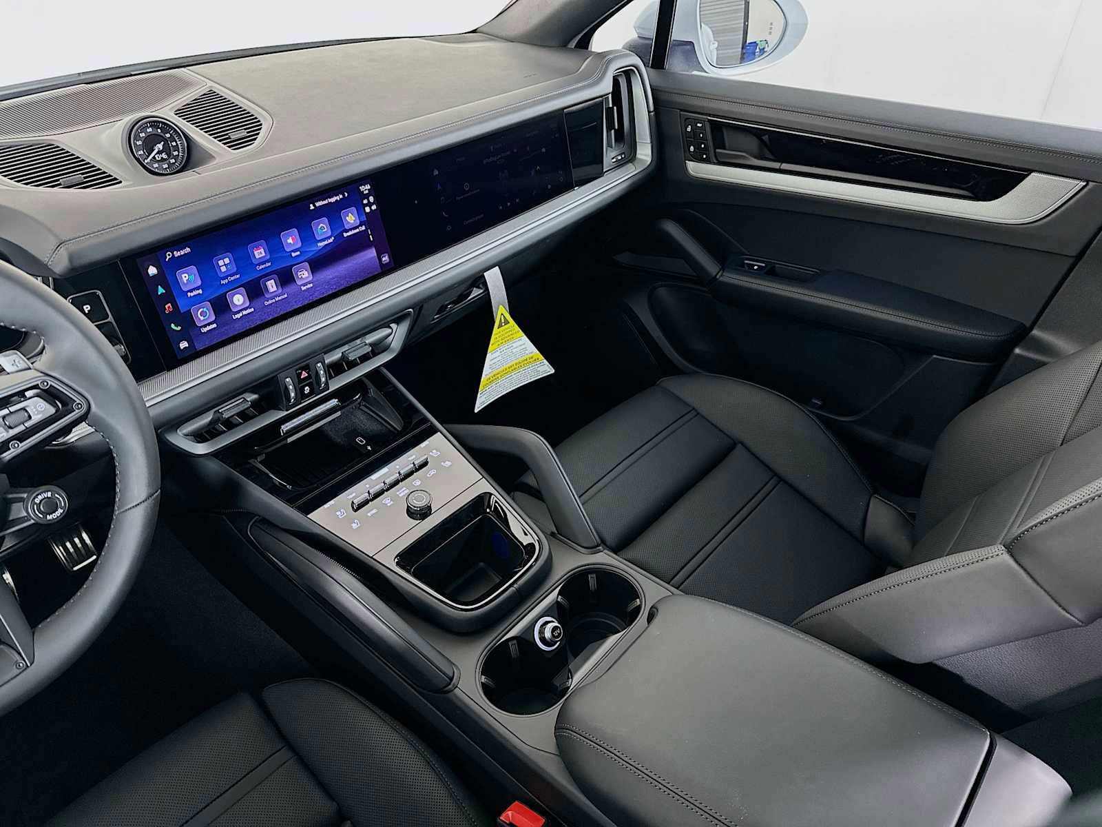 New 2026 Porsche Cayenne Coupe image 25