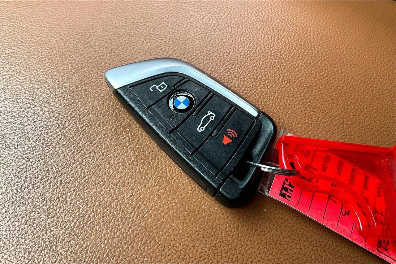 Used 2022 BMW X3 sDrive30i w/ Premium Package RWD image 36