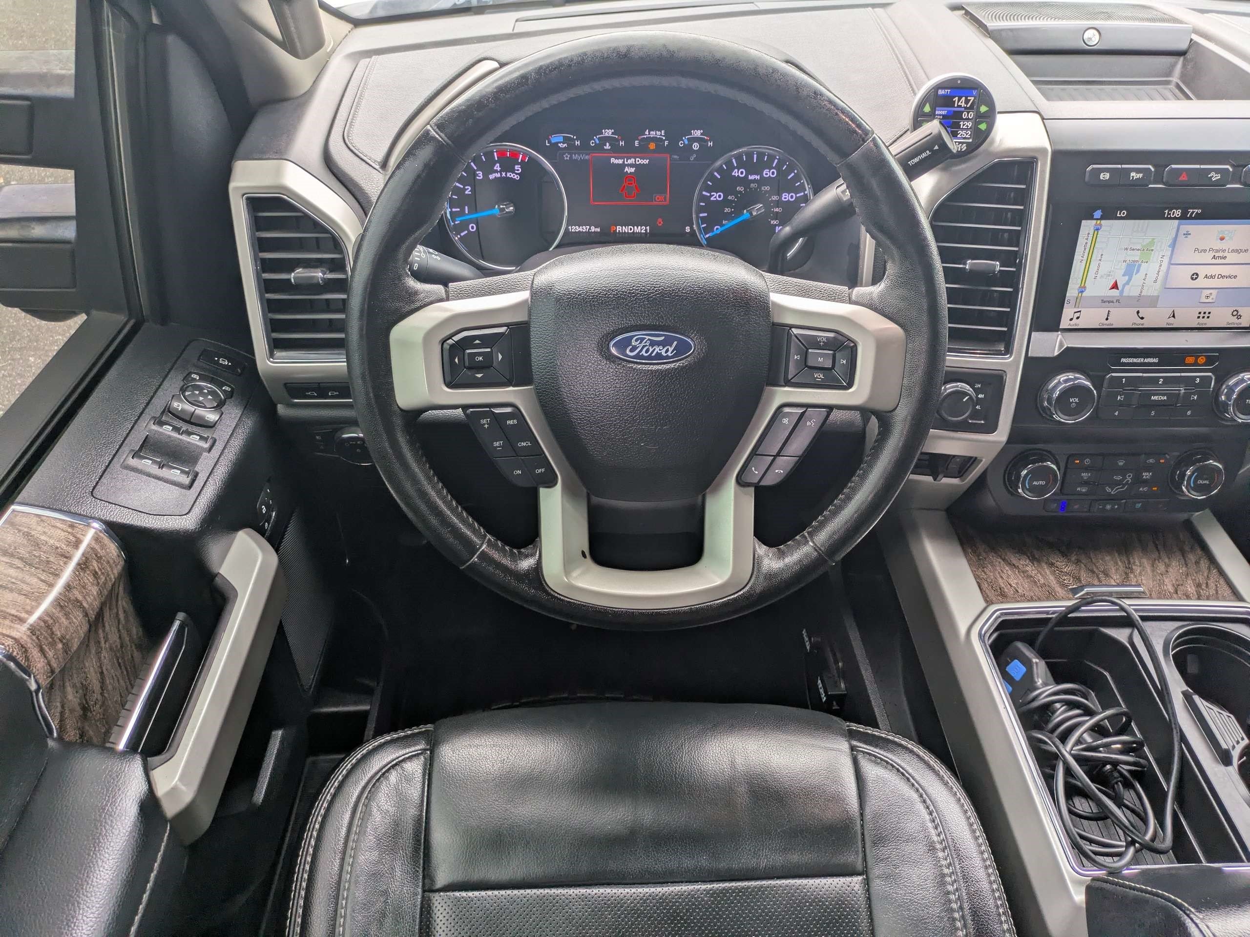 Used 2019 Ford F250 Lariat w/ Lariat Ultimate Package AWD/4WD image 14
