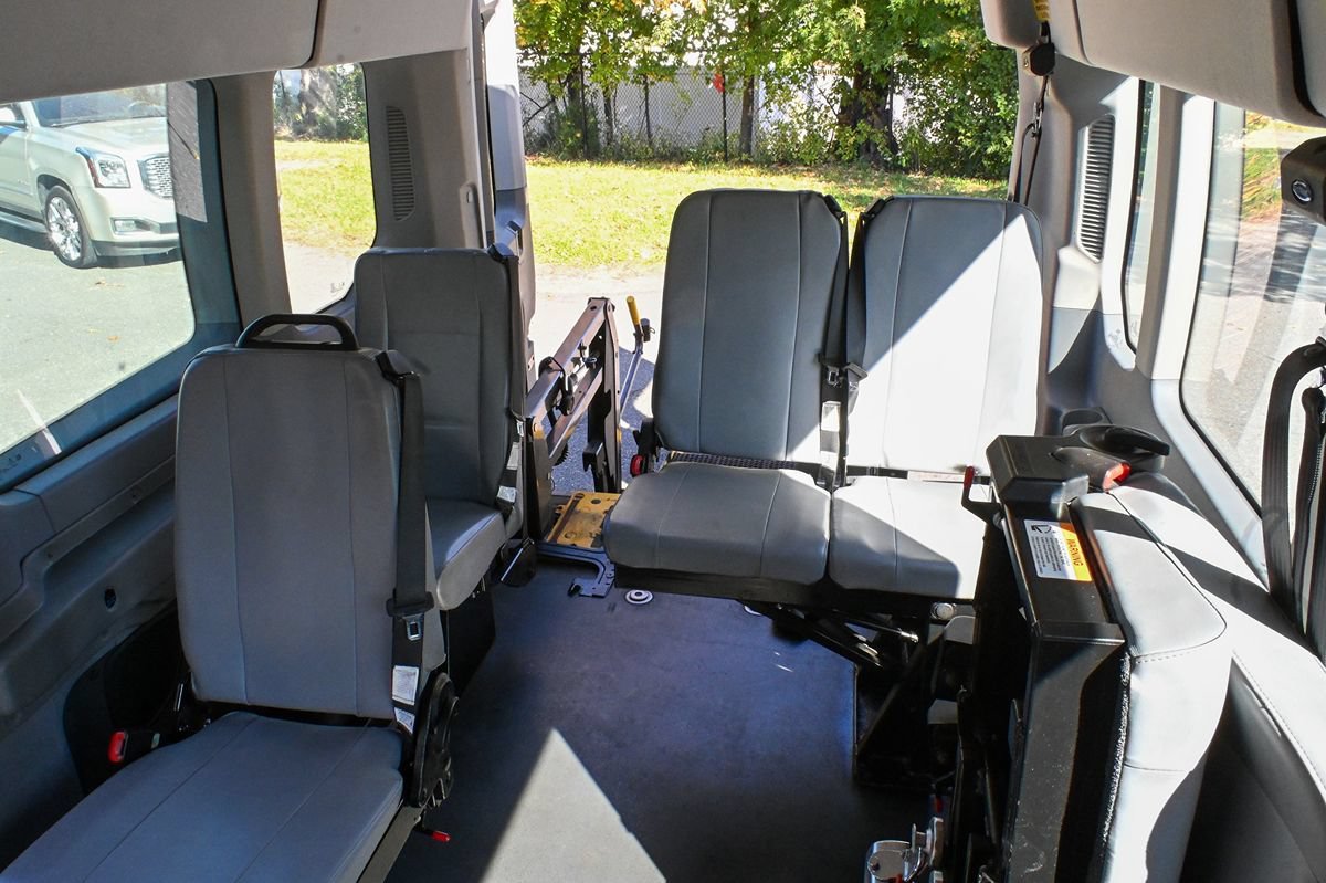 Used 2019 Ford Transit 350 XL RWD image 18