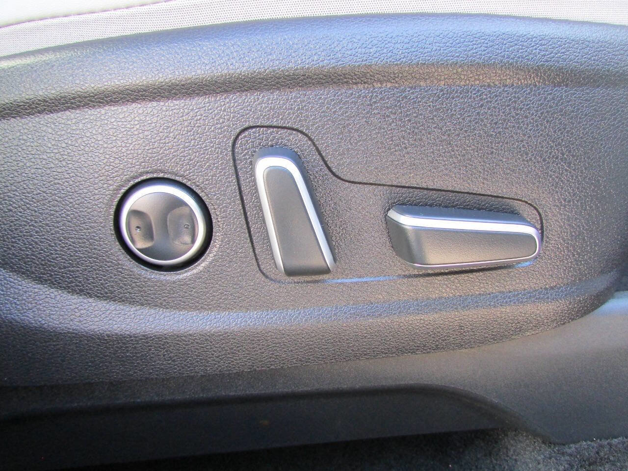 Used 2025 Hyundai Palisade SEL image 17