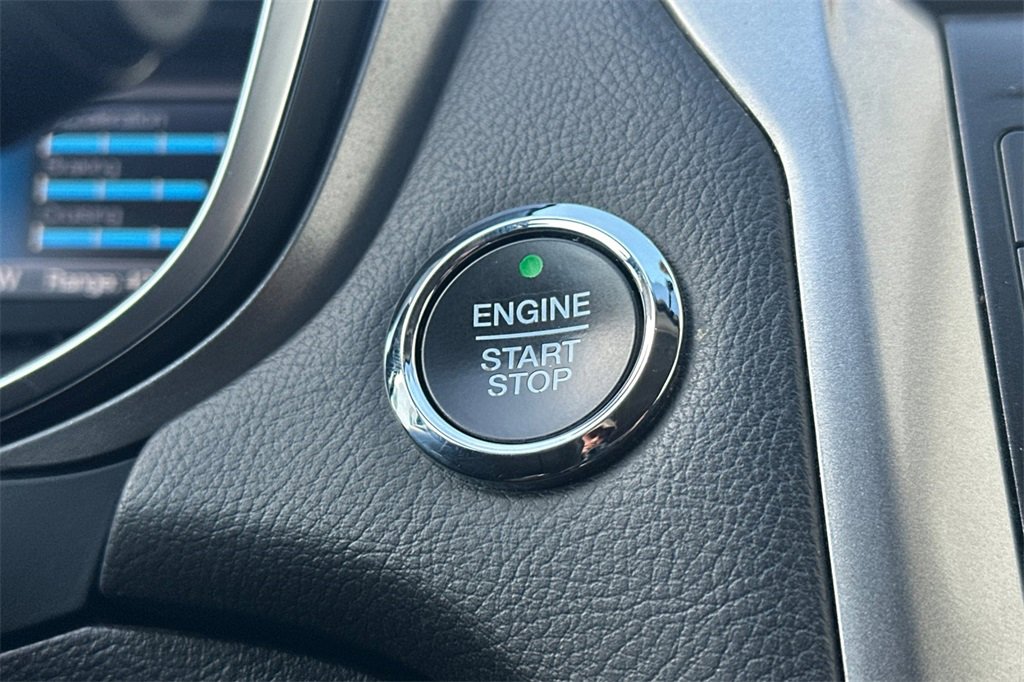 Used 2018 Ford Fusion SE image 21