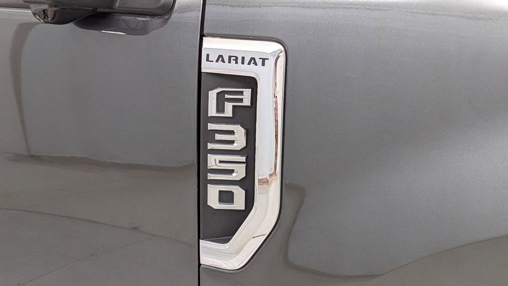 Used 2017 Ford F350 Lariat w/ Chrome Package image 43
