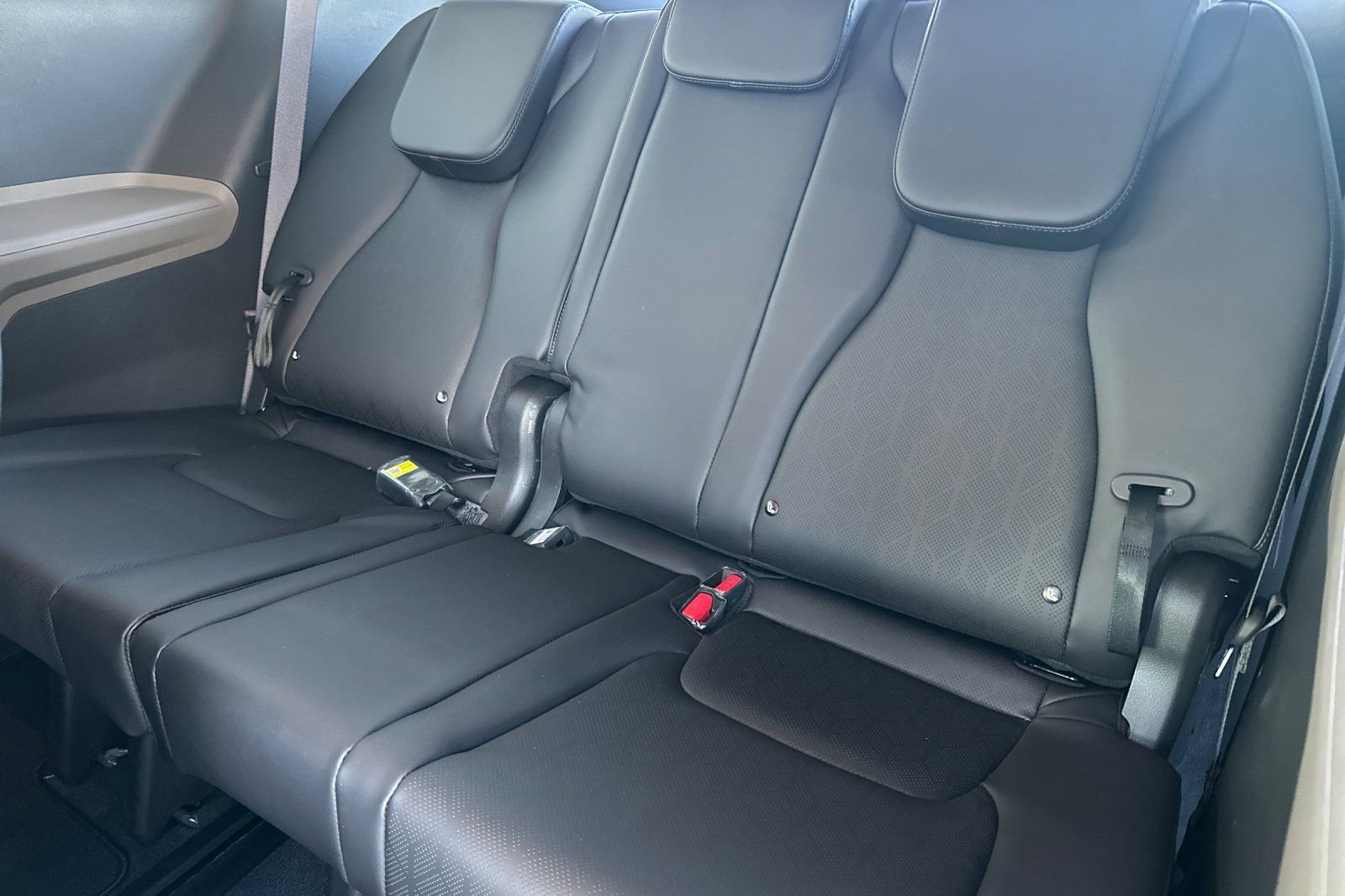 Certified 2026 Kia Carnival EX image 19