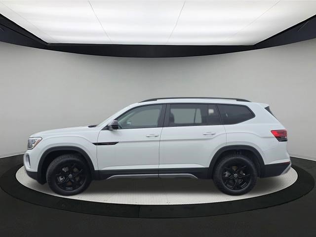 New 2026 Volkswagen Atlas Peak Edition image 4