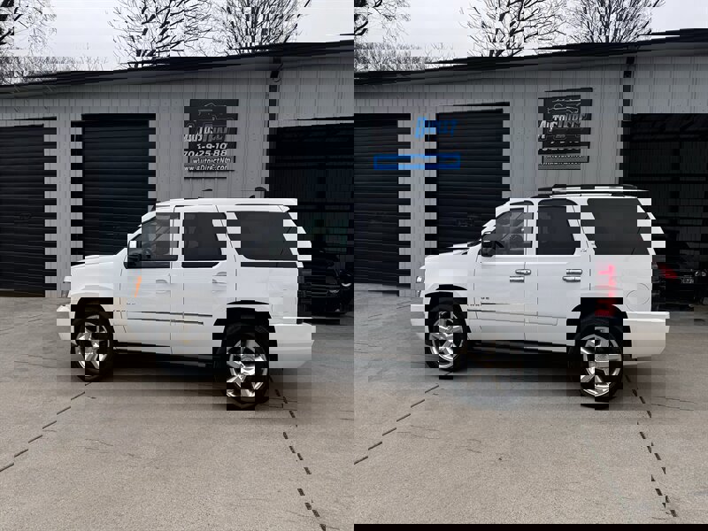 Used 2011 Chevrolet Tahoe LTZ image 4