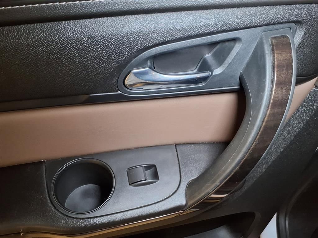 Used 2016 GMC Acadia SLT image 20