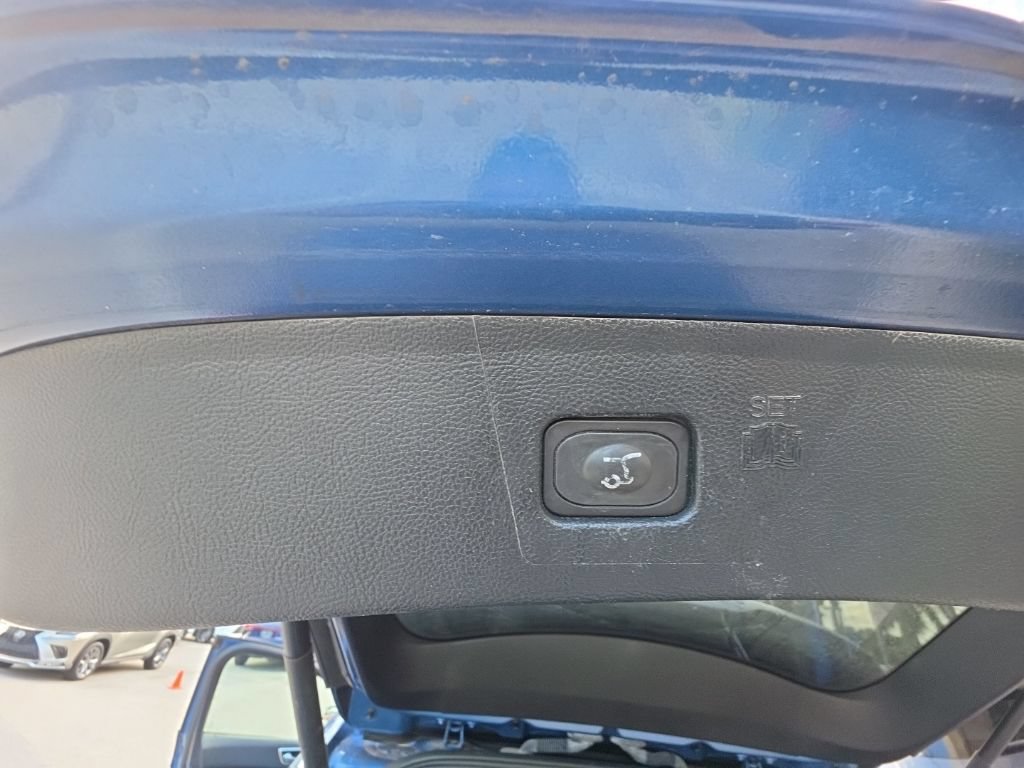 Used 2019 Ford Edge ST w/ Cold Weather Package AWD/4WD image 15