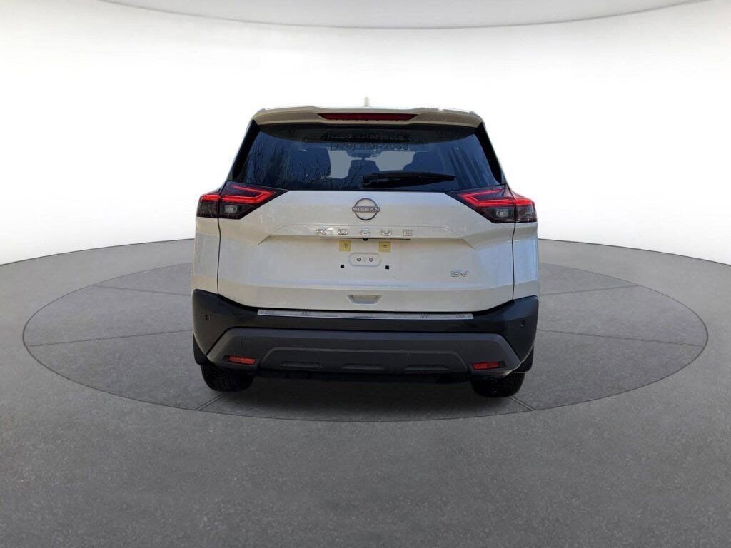 Certified 2023 Nissan Rogue SV image 4