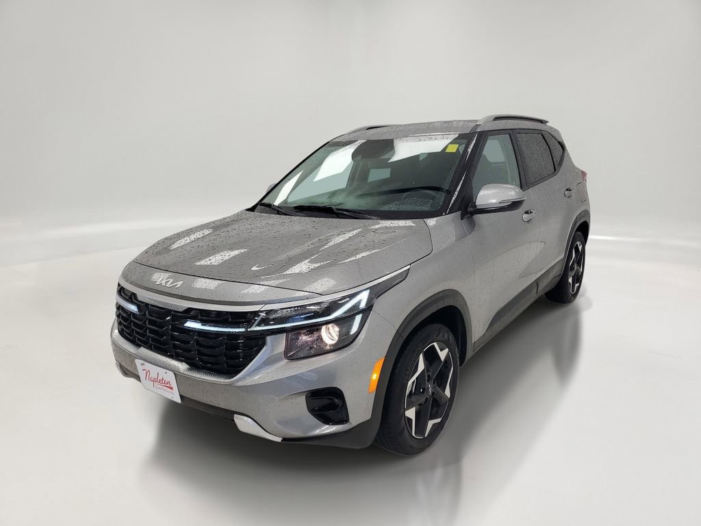 Used 2025 Kia Seltos S image 3
