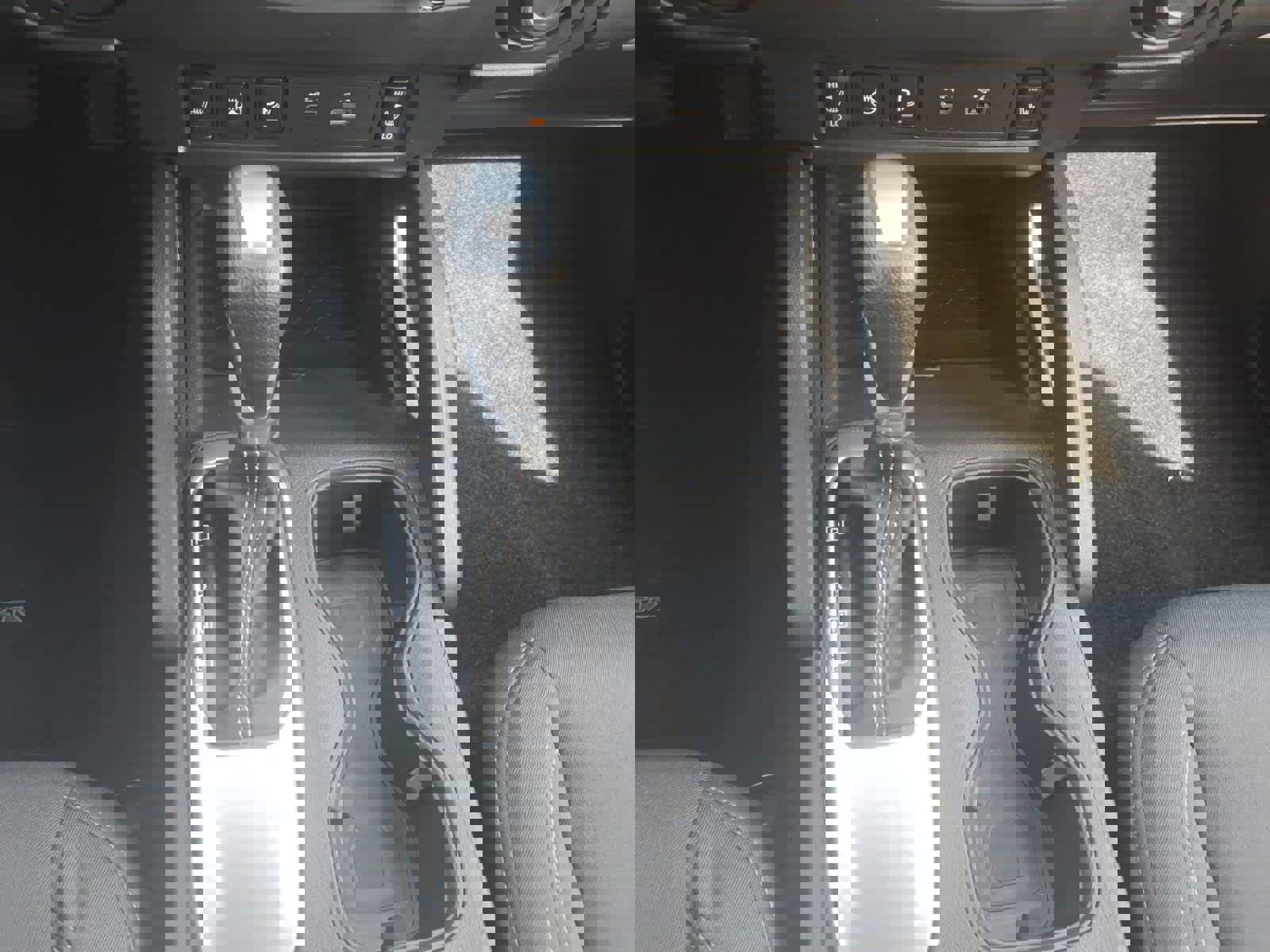 Used 2025 Nissan Frontier SV w/ SV Convenience Package image 12