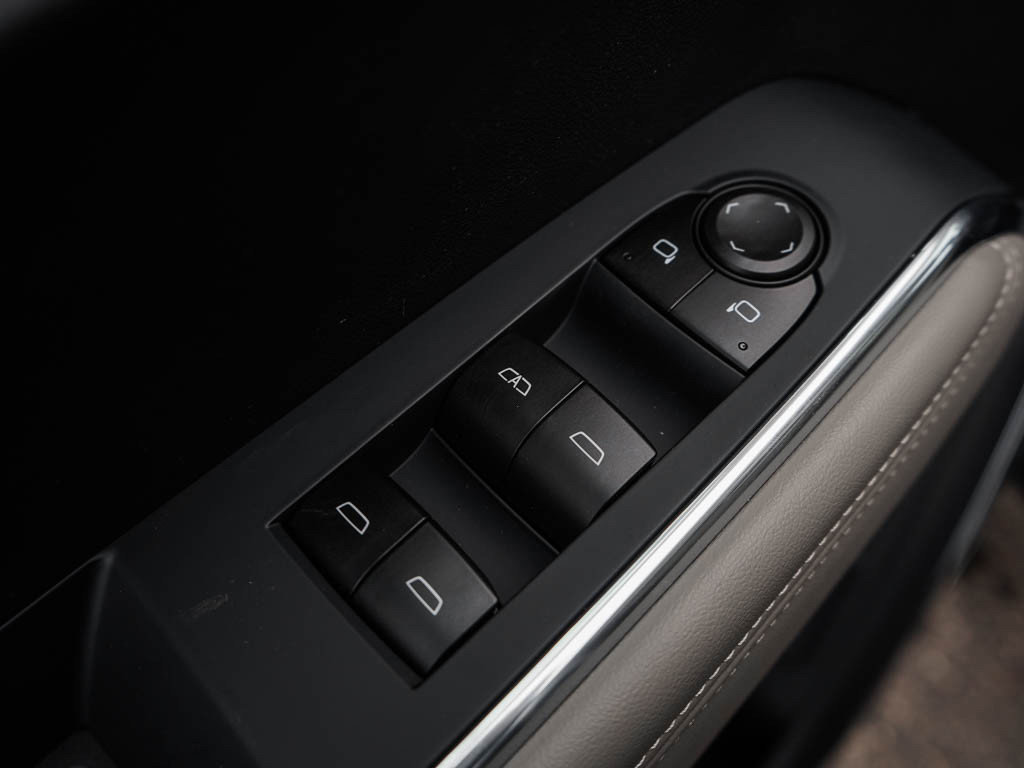 New 2026 GMC Acadia Elevation w/ Black Edition image 18