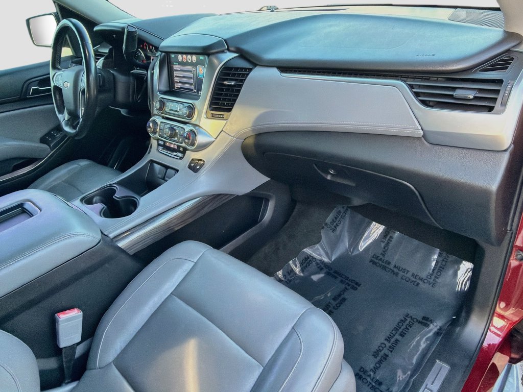 Used 2019 Chevrolet Tahoe LT w/ Luxury Package RWD image 14