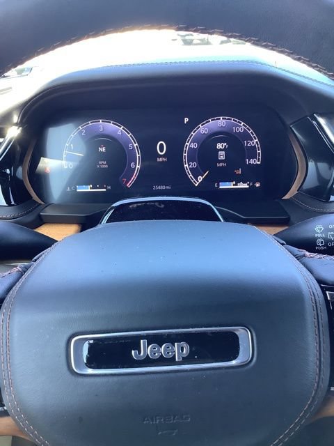 Used 2025 Jeep Grand Cherokee L Summit AWD/4WD image 12