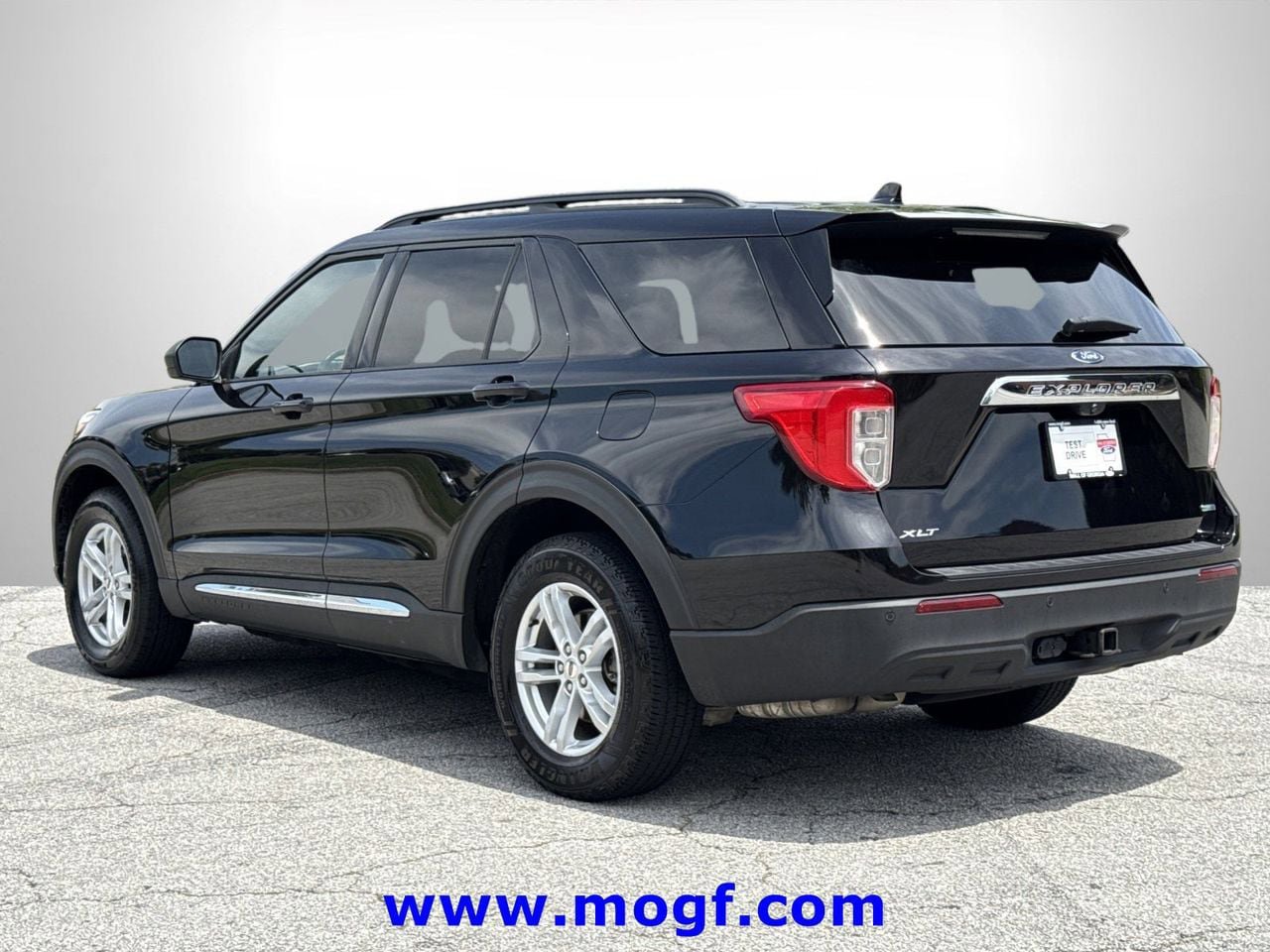 Used 2020 Ford Explorer XLT w/ Class III Trailer Tow Package AWD/4WD image 25