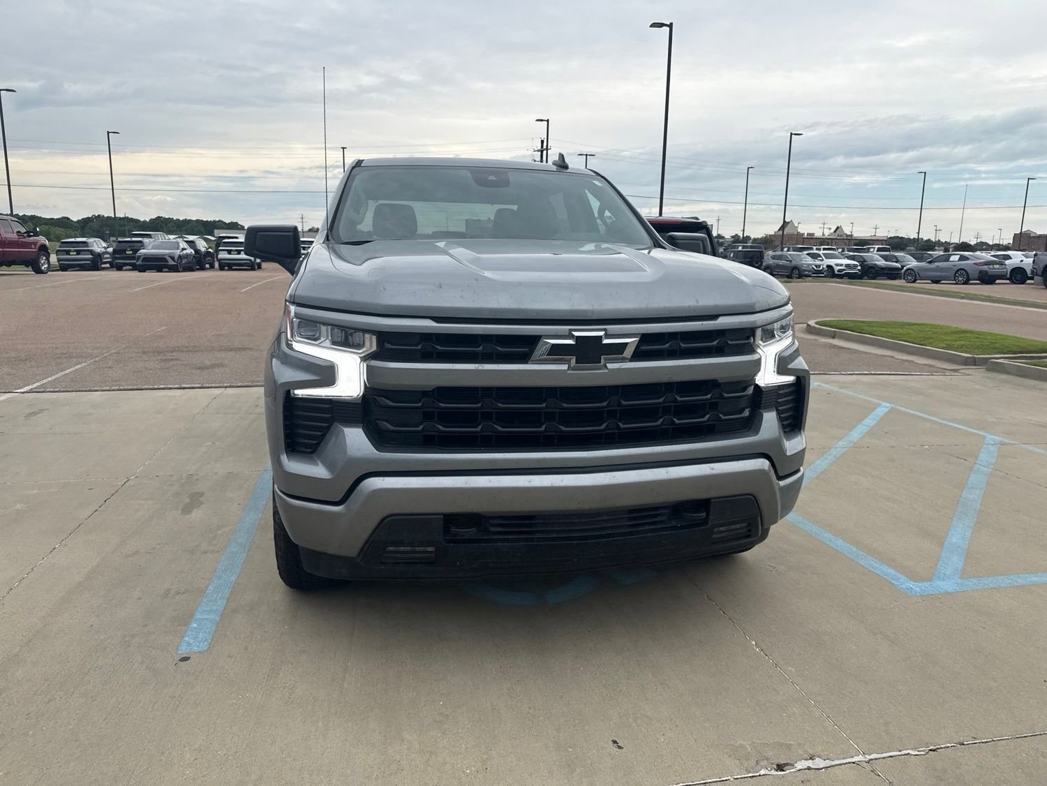 Used 2024 Chevrolet Silverado 1500 RST w/ Z71 Off-Road Package AWD/4WD image 3