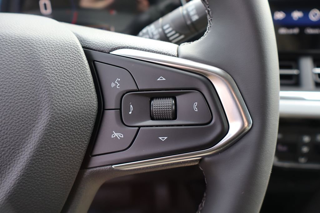 New 2026 Chevrolet Trax LT w/ Driver Confidence Package image 12