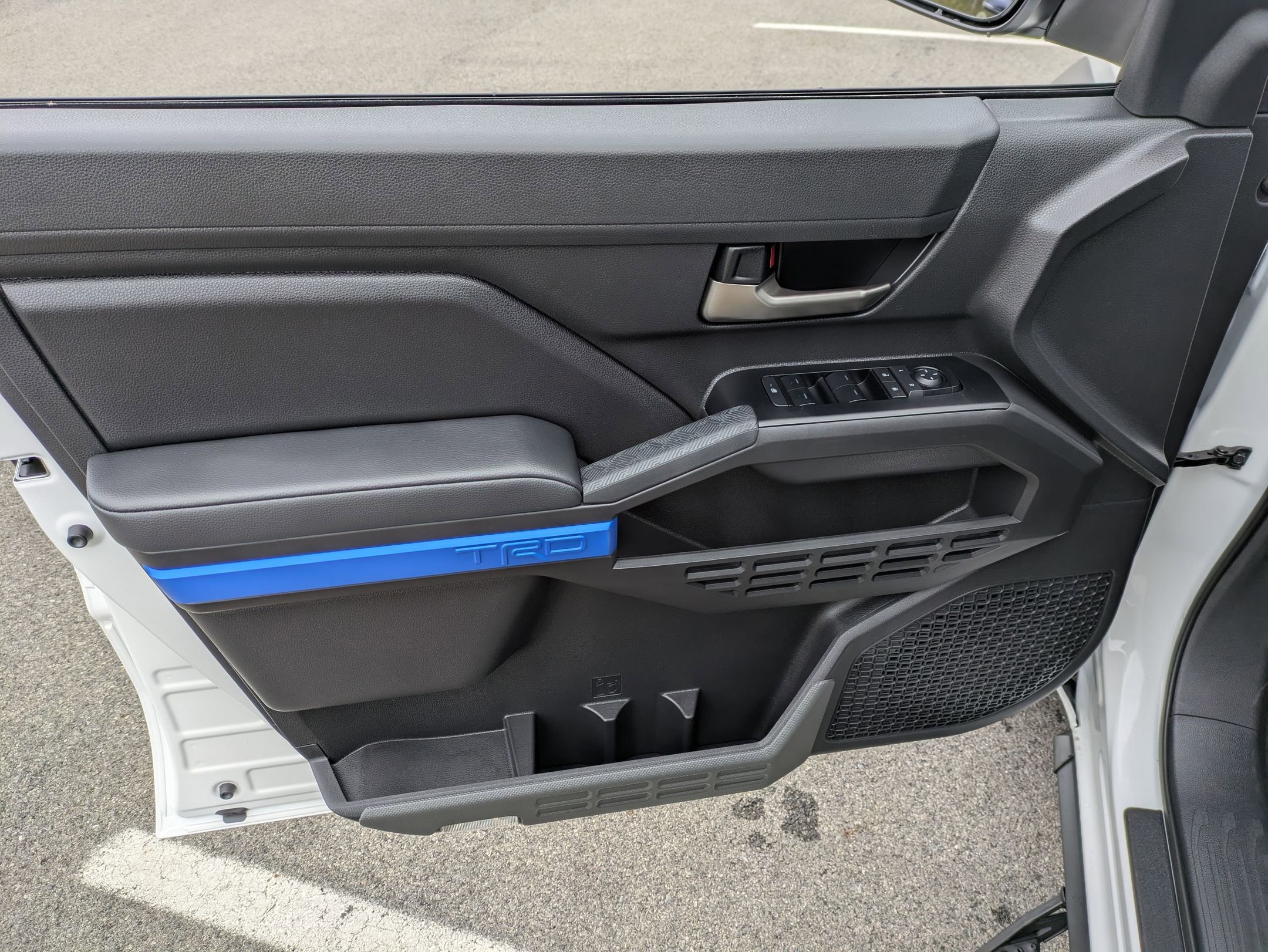 New 2025 Toyota Tacoma TRD Off-Road image 6
