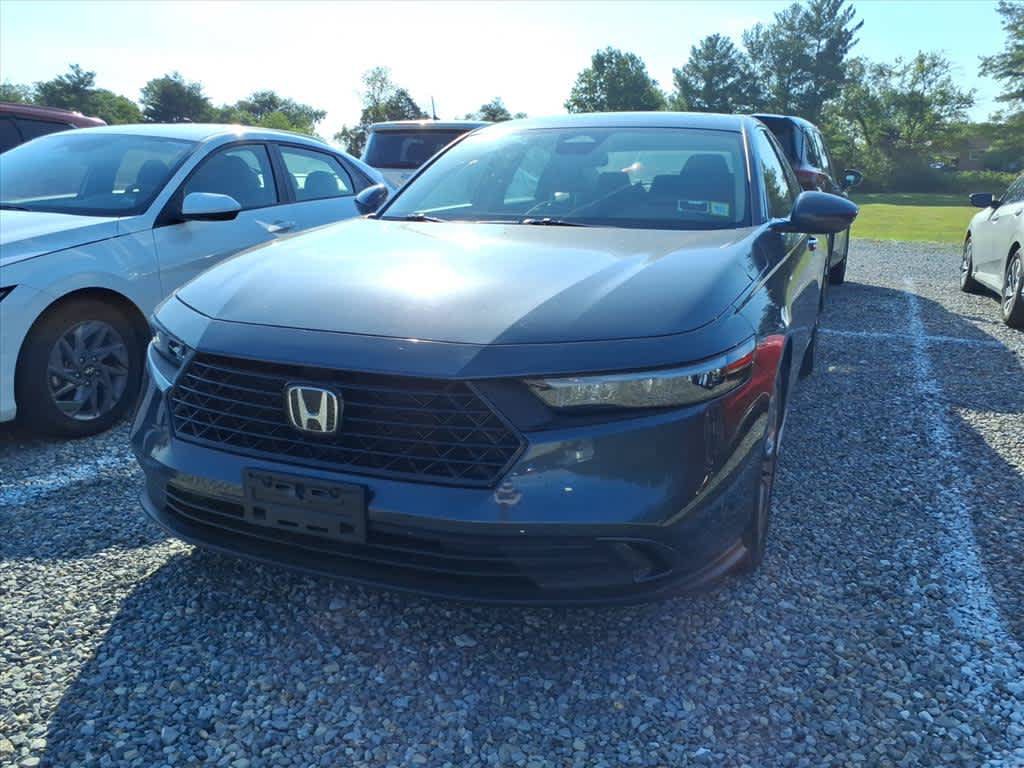 Used 2024 Honda Accord EX image 4