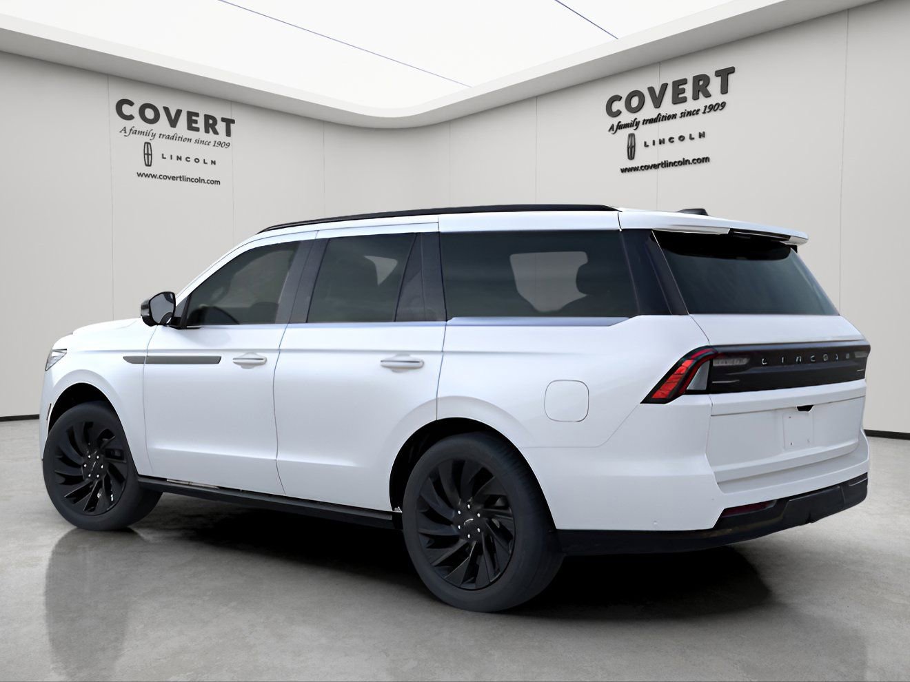 New 2025 Lincoln Navigator Reserve w/ Jet Appearance Package image 4