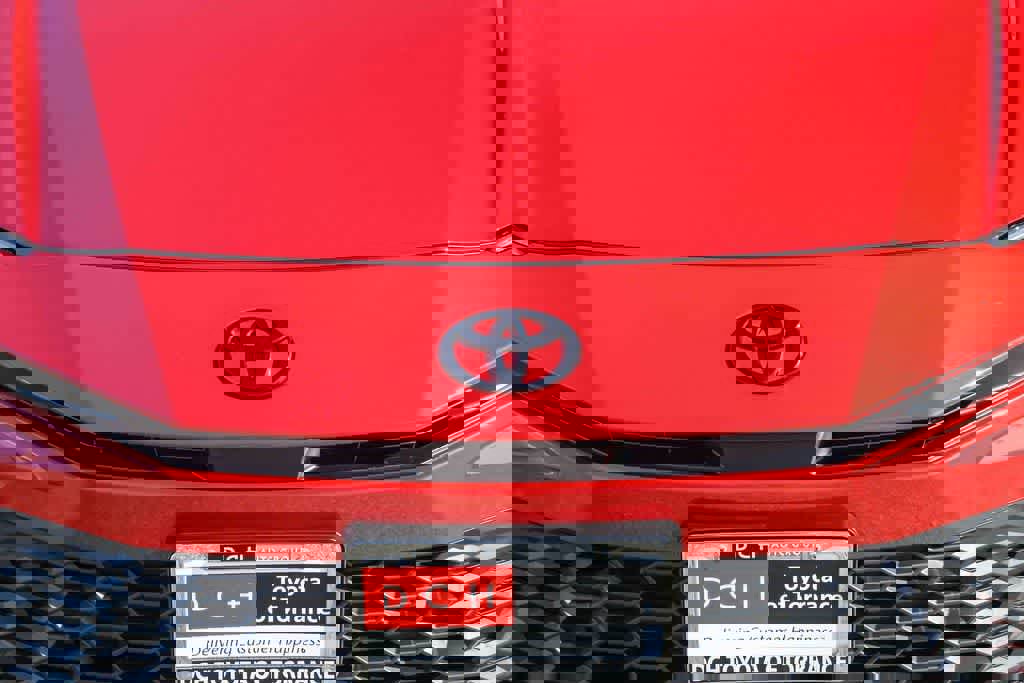 New 2026 Toyota Camry SE w/ Multimedia Upgrade Package image 5