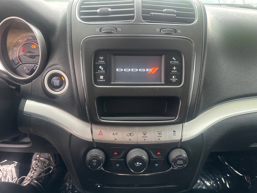 Used 2020 Dodge Journey SE w/ SE Popular Equipment Group image 15