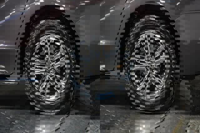 Certified 2023 Toyota Sienna Platinum image 11