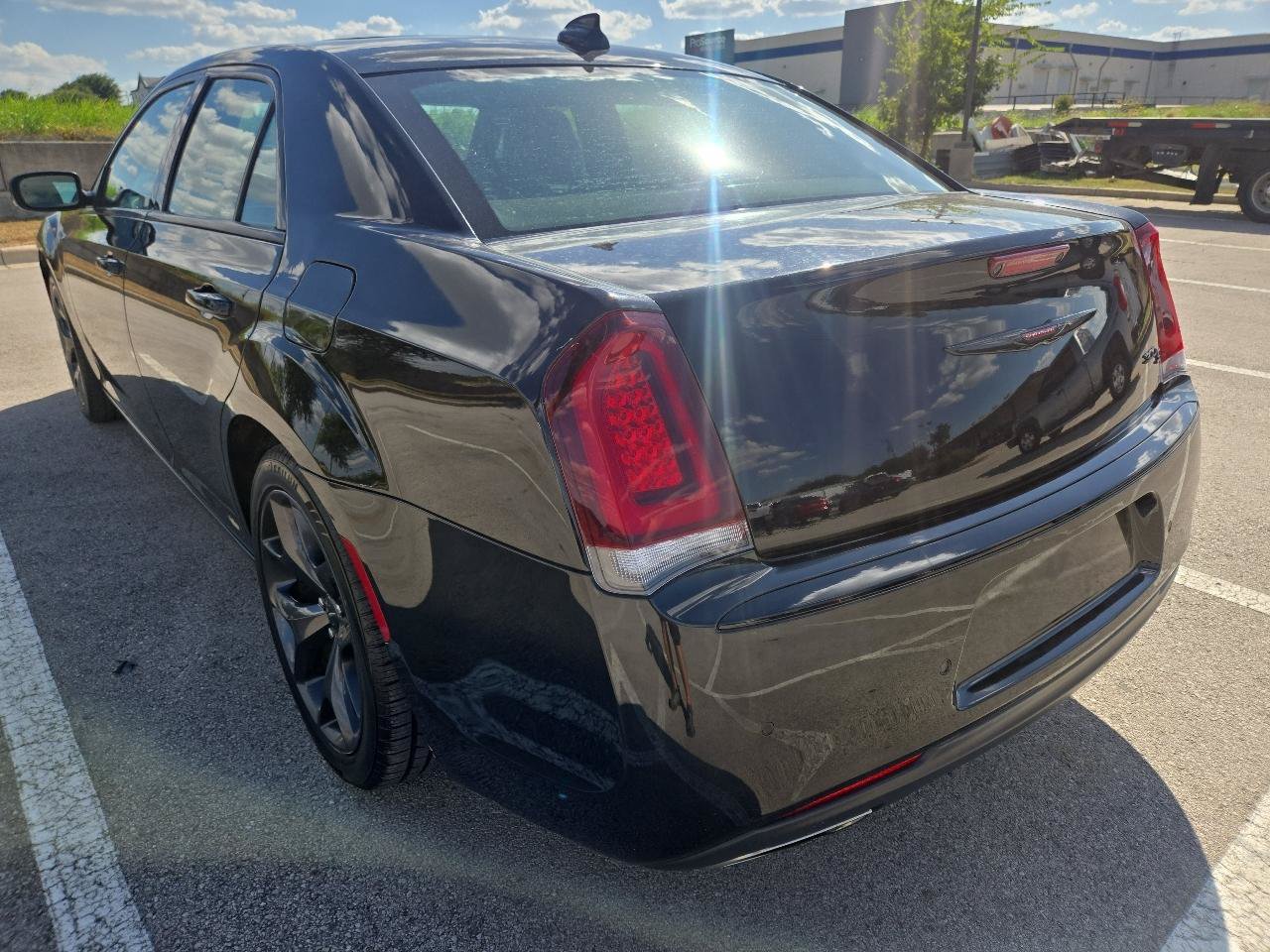 Used 2023 Chrysler 300 S RWD image 7
