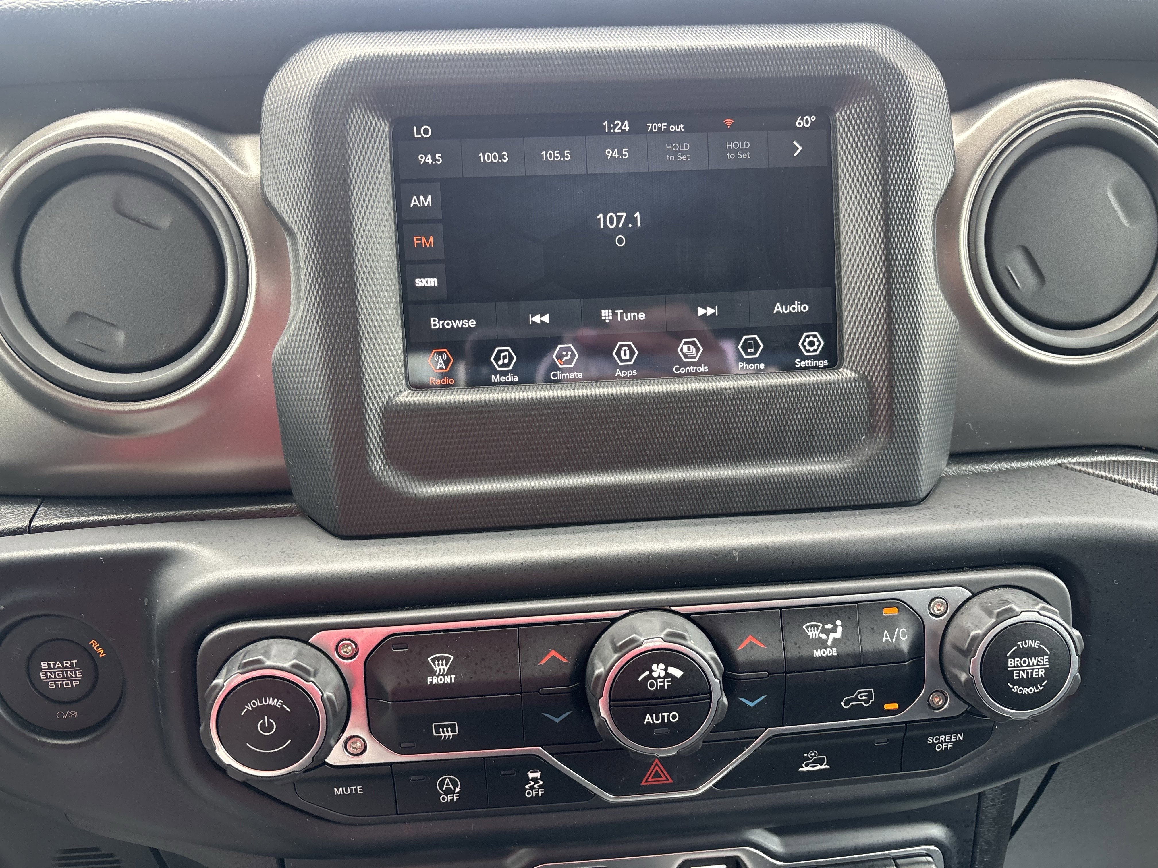 Used 2023 Jeep Gladiator Sport AWD/4WD image 35