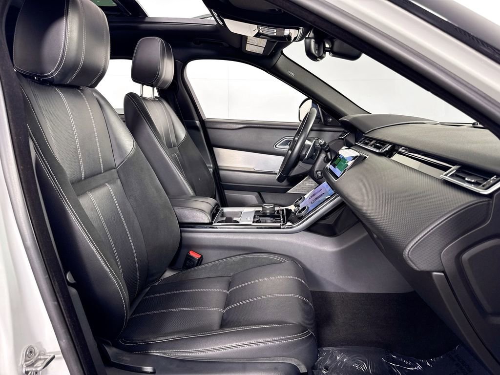 Used 2019 Land Rover Range Rover Velar R-Dynamic SE AWD/4WD image 35