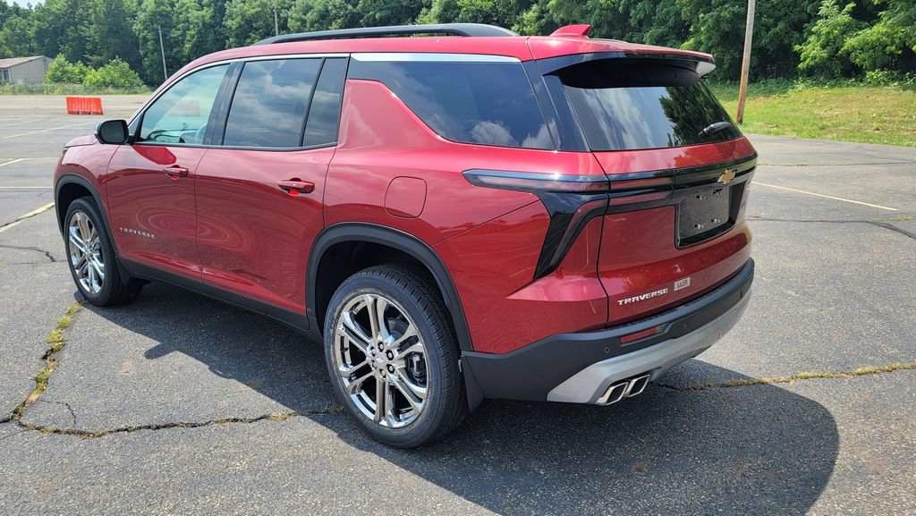 New 2025 Chevrolet Traverse LT w/ Driver Confidence Package image 9