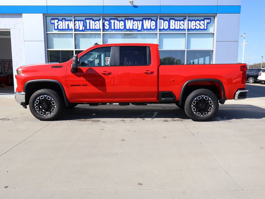 New 2025 Chevrolet Silverado 2500 LT w/ Safety Package AWD/4WD image 7