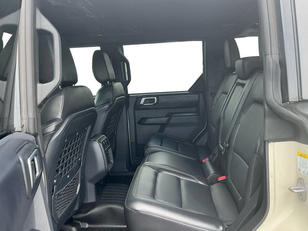 Used 2025 Ford Bronco Badlands w/ Sasquatch Package AWD/4WD image 21