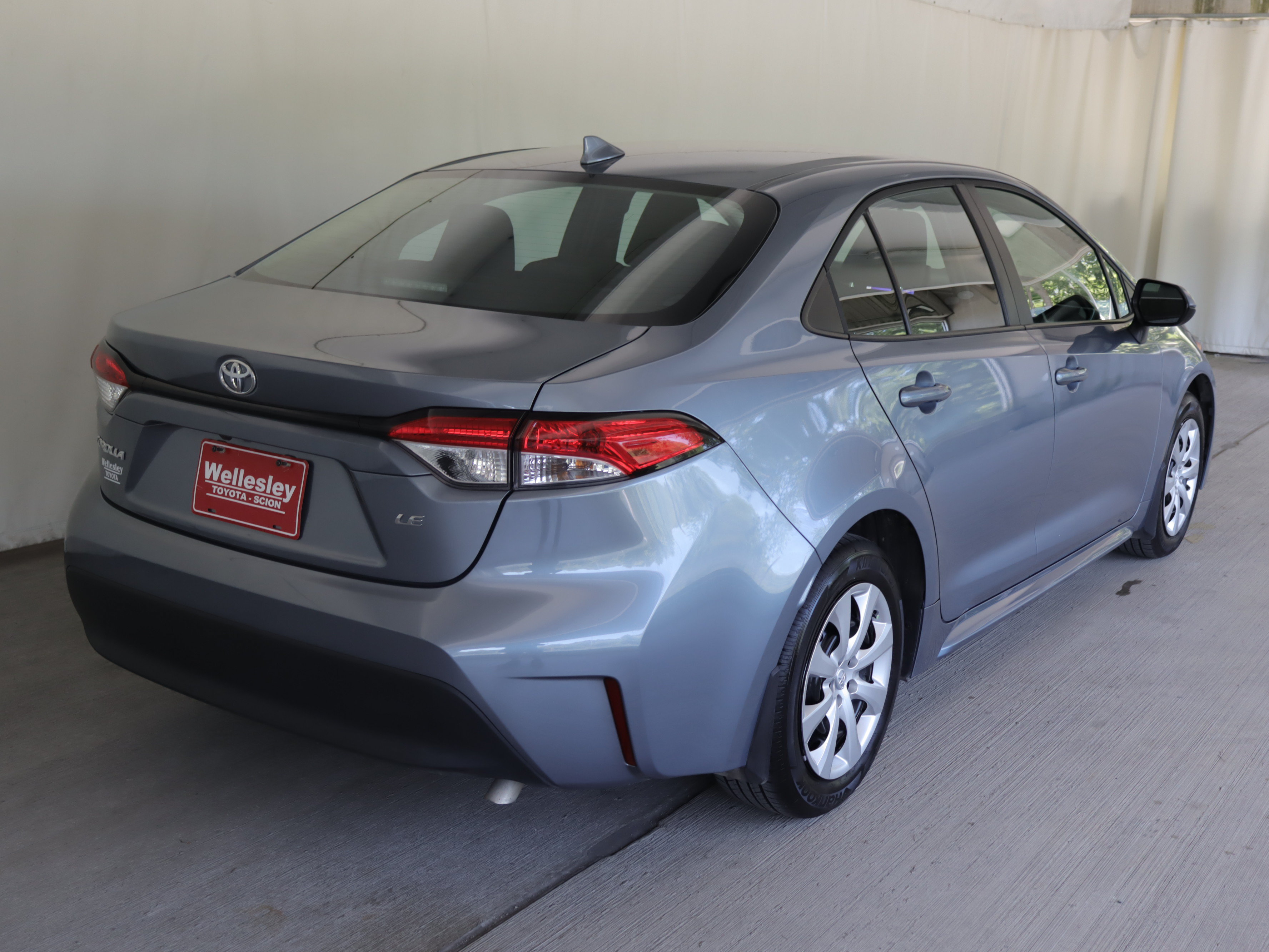 Used 2026 Toyota Corolla LE FWD image 6