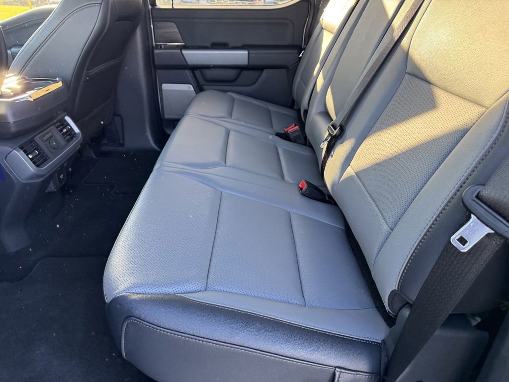 Used 2025 Ford F150 Lightning Lariat image 10