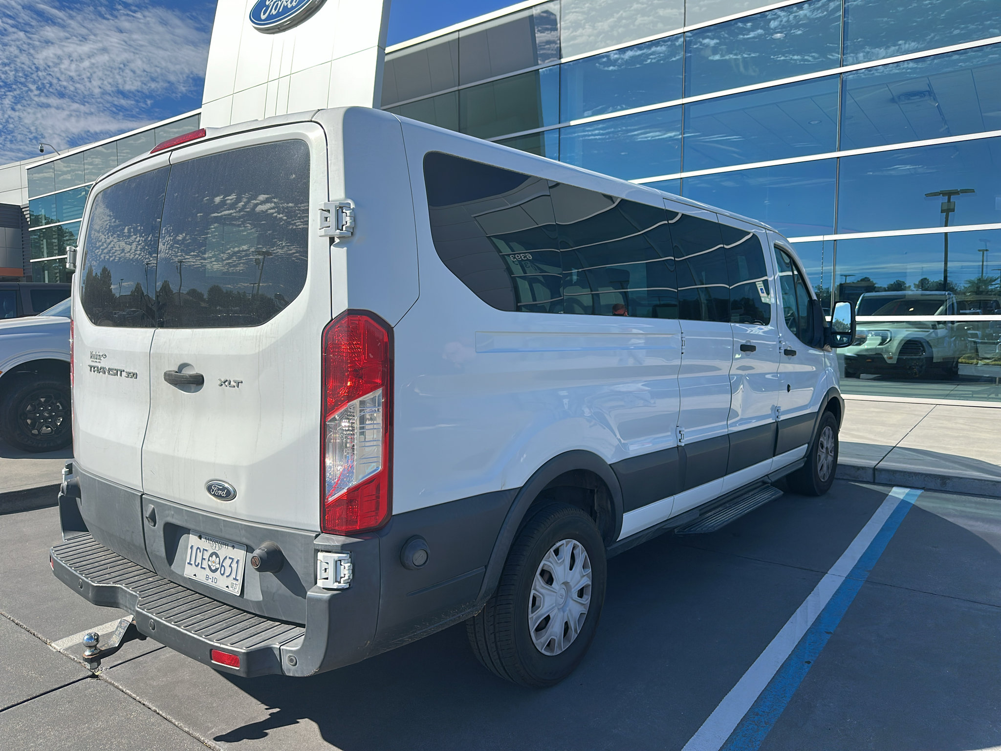 Used 2016 Ford Transit 350 XLT RWD image 3