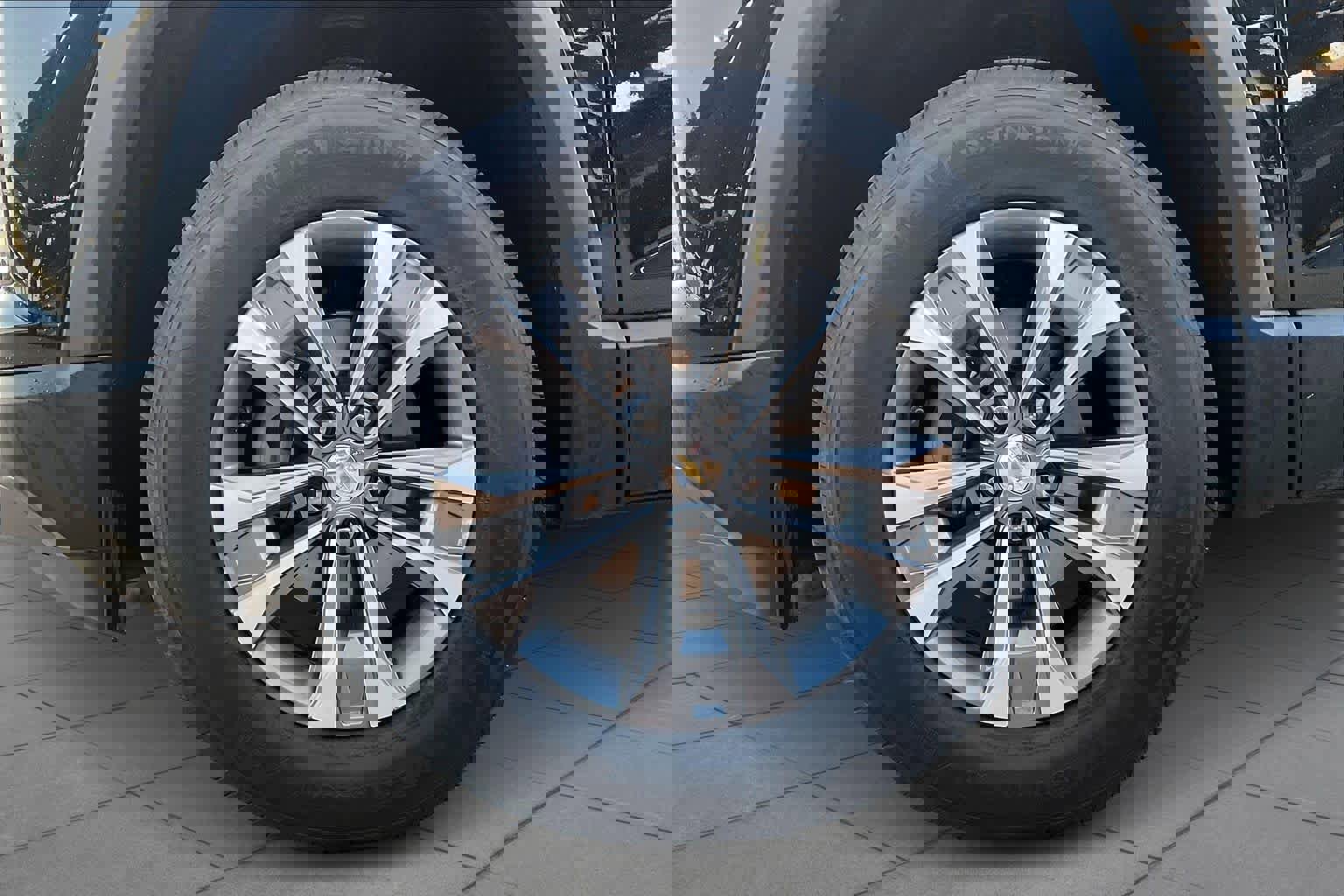 Certified 2025 Chevrolet Equinox LT image 11